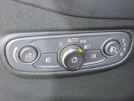 Chevrolet Equinox 2021 года за 9 290 000 тг. в Астана – фото 12