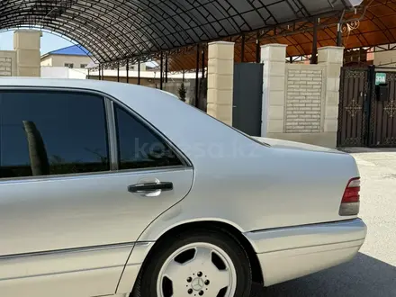 Mercedes-Benz S 320 1995 года за 3 650 000 тг. в Жанаозен