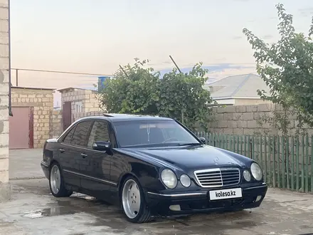 Mercedes-Benz E 430 2001 года за 5 000 000 тг. в Жанаозен