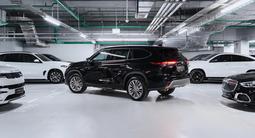 Toyota Highlander 2024 года за 24 950 000 тг. в Алматы – фото 2