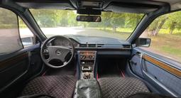 Mercedes-Benz E 220 1990 годаfor1 450 000 тг. в Талдыкорган – фото 3