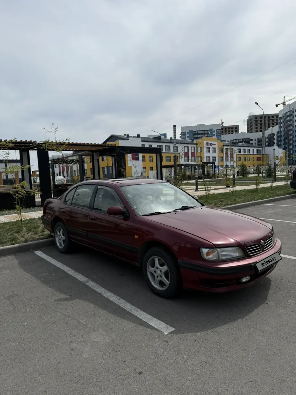 Nissan Maxima, 1995