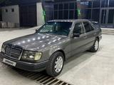 Mercedes-Benz E 230 1987 года за 1 200 000 тг. в Туркестан – фото 3