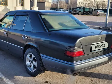 Mercedes-Benz E 280 1994 года за 2 300 000 тг. в Астана – фото 7