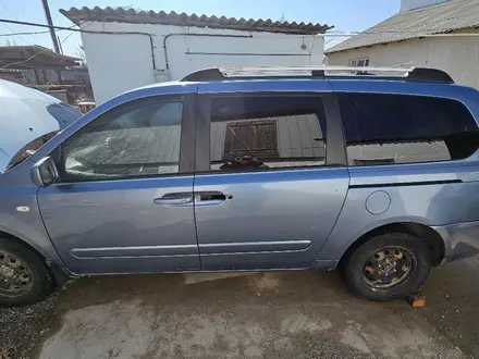 Kia Carnival 2006 года за 2 200 000 тг. в Тараз – фото 15