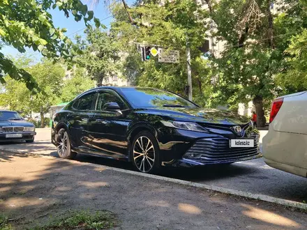 Toyota Camry 2018 года за 12 500 000 тг. в Алматы