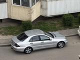 Mercedes-Benz C 180 2001 годаүшін2 899 000 тг. в Алматы – фото 2
