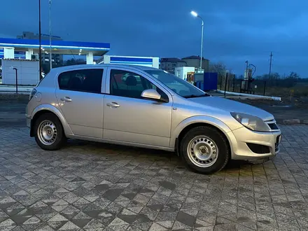 Opel Astra 2010 года за 2 700 000 тг. в Караганда – фото 4