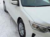 Toyota Camry 2016 годаүшін11 300 000 тг. в Актобе – фото 5