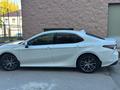 Toyota Camry 2023 года за 17 200 000 тг. в Астана – фото 3