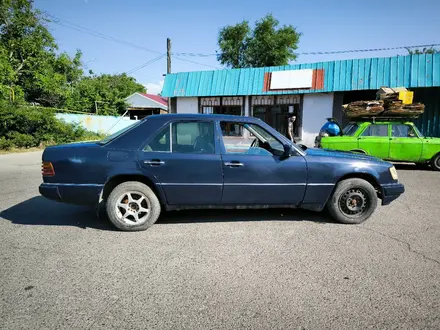 Mercedes-Benz E 230 1991 года за 850 000 тг. в Алматы – фото 16