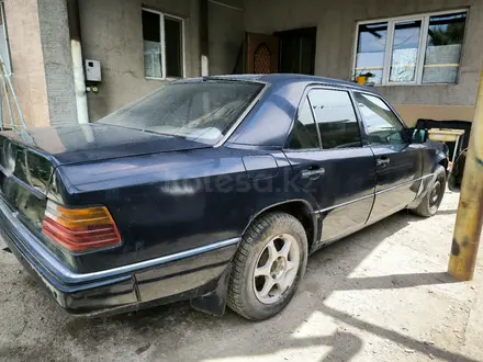 Mercedes-Benz E 230 1991 года за 850 000 тг. в Алматы – фото 6