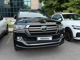 Toyota Land Cruiser 2018 года за 37 700 000 тг. в Алматы – фото 2