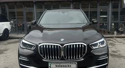 BMW X5 2021 годаfor35 000 000 тг. в Алматы