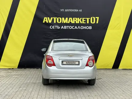 Chevrolet Aveo 2014 года за 3 800 000 тг. в Уральск – фото 19