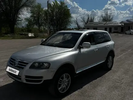 Volkswagen Touareg 2004 года за 4 000 000 тг. в Алматы