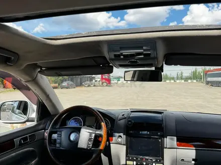 Volkswagen Touareg 2004 года за 4 000 000 тг. в Алматы – фото 7