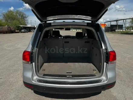 Volkswagen Touareg 2004 года за 4 000 000 тг. в Алматы – фото 6