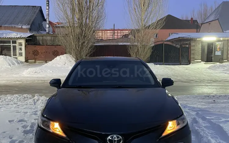 Toyota Camry 2021 года за 12 700 000 тг. в Астана