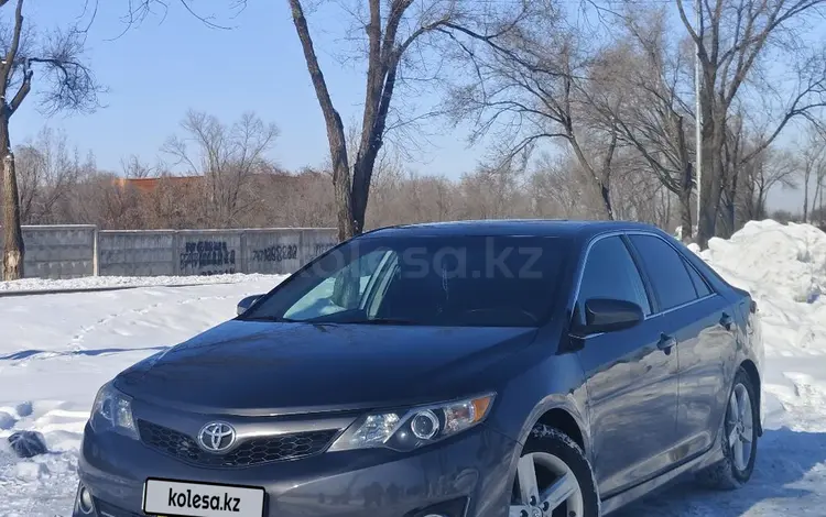 Toyota Camry 2013 годаfor9 000 000 тг. в Алматы