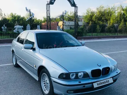 BMW 528 1998 года за 3 100 000 тг. в Шаян – фото 8