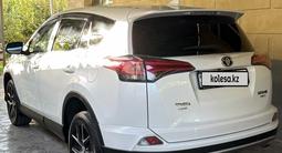 Toyota RAV4 2019 года за 12 500 000 тг. в Шымкент – фото 2