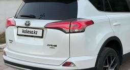Toyota RAV4 2019 года за 12 500 000 тг. в Шымкент