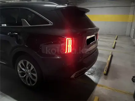 Kia Sorento 2022 года за 18 300 000 тг. в Алматы – фото 4