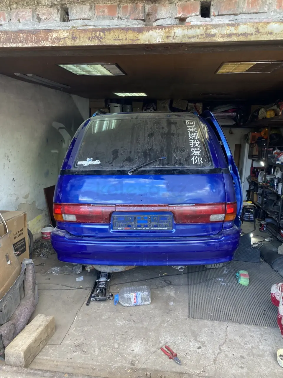 Toyota Previa, 1992