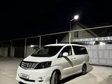 Toyota Alphard 2004 года за 8 800 000 тг. в Алматы