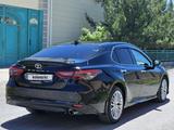 Toyota Camry 2019 года за 13 800 000 тг. в Шымкент – фото 4