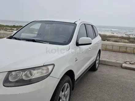 Hyundai Santa Fe 2007 годаүшін5 200 000 тг. в Актау – фото 2