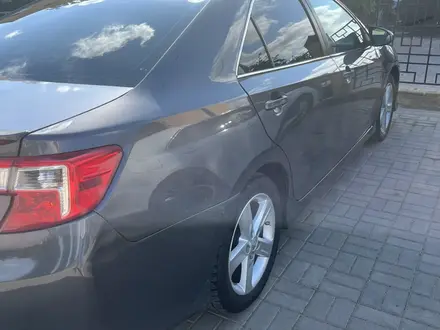 Toyota Camry 2014 года за 6 000 000 тг. в Уральск – фото 3