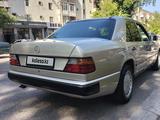 Mercedes-Benz E 260 1989 годаүшін1 300 000 тг. в Тараз – фото 2