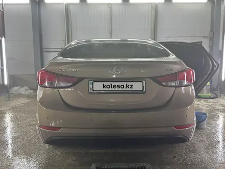 Hyundai Elantra 2015 года за 7 000 000 тг. в Актобе – фото 5