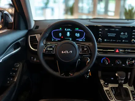 Kia Seltos 2025 года за 14 890 000 тг. в Алматы – фото 11