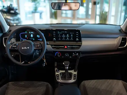 Kia Seltos 2025 года за 14 890 000 тг. в Алматы – фото 12