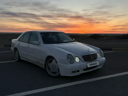 Mercedes-Benz E 320 2001 года за 4 990 000 тг. в Жанаозен – фото 5