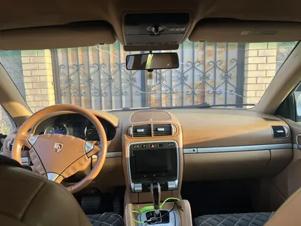 Porsche Cayenne 2005 года за 6 200 000 тг. в Астана – фото 4