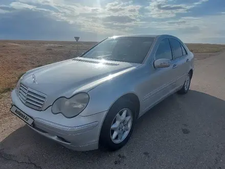 Mercedes-Benz C 200 2001 года за 4 200 000 тг. в Шымкент