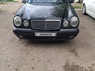 Mercedes-Benz E 320