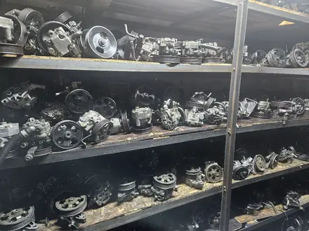ГУР насос Nissan YD22 YD25 за 15 000 тг. в Алматы