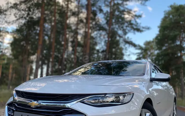 Chevrolet Malibu 2020 годаүшін11 000 000 тг. в Семей