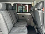 Volkswagen Transporter 2011 года за 11 000 000 тг. в Алматы – фото 5