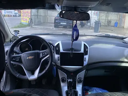 Chevrolet Cruze 2013 года за 2 500 000 тг. в Алматы – фото 5