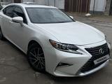 Lexus ES 250 2016 года за 13 900 000 тг. в Шымкент