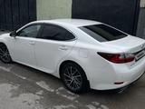 Lexus ES 250 2016 года за 13 900 000 тг. в Шымкент – фото 3