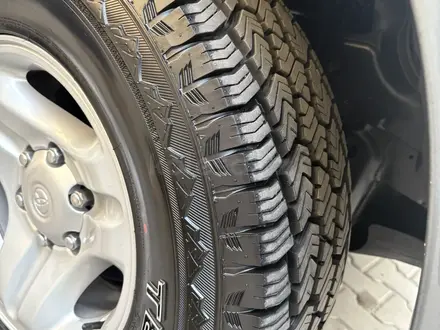 Toyota Land Cruiser Prado 2002 года за 10 950 000 тг. в Алматы – фото 19