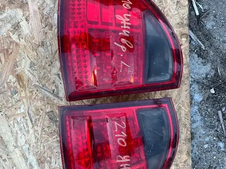 Mercedes Benz W210 задние фонари за 1 777 тг. в Актобе