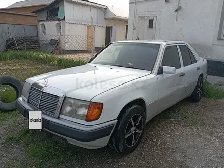 Mercedes-Benz E 230 1990 года за 1 850 000 тг. в Алматы